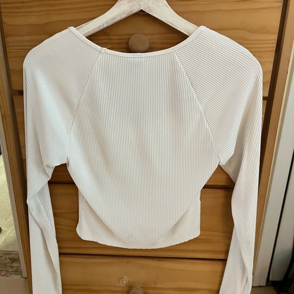 WILDFABLE. White ribbed long sleve!! - Picture 3 of 3
